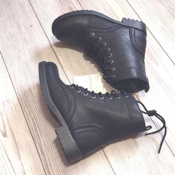 (56-1447) Amazon Essentials Women's Lace-Up Combat Boot Sz 5 - Picture 7 of 11